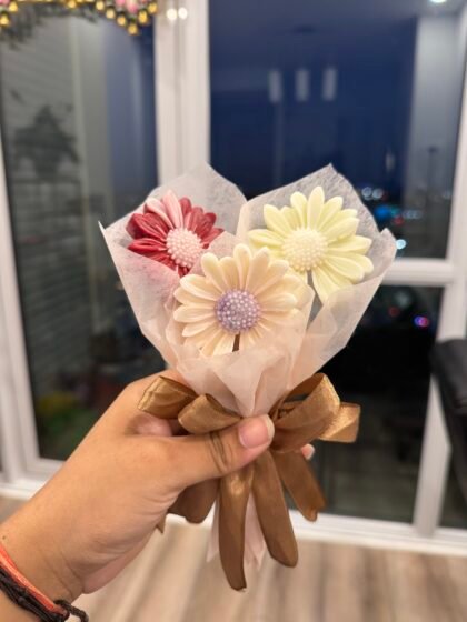 Single Floral Bouquet - Daisy