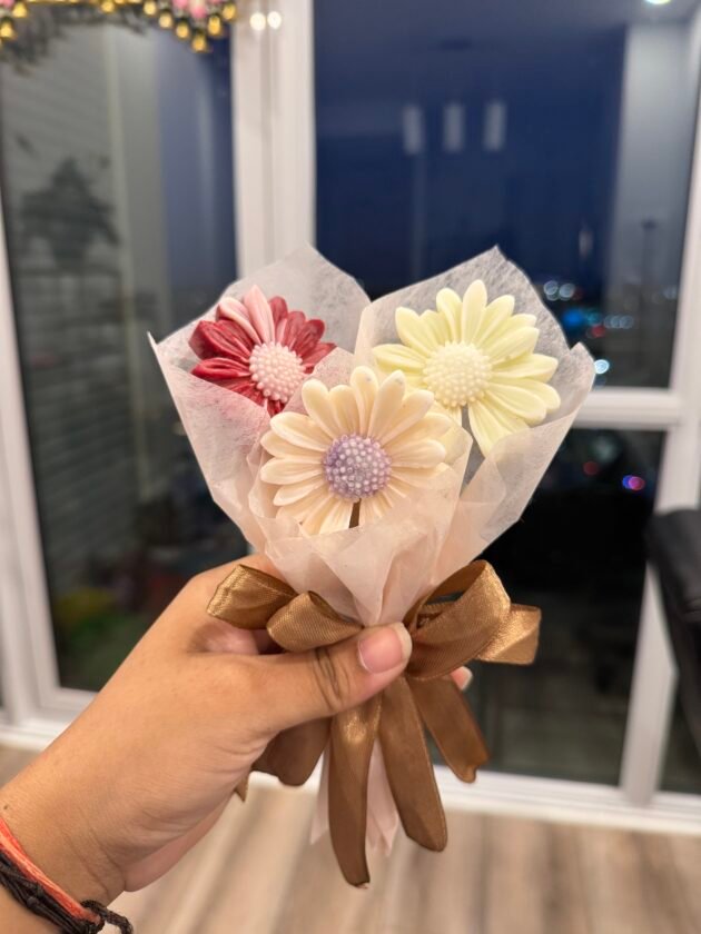 Single Floral Bouquet - Daisy
